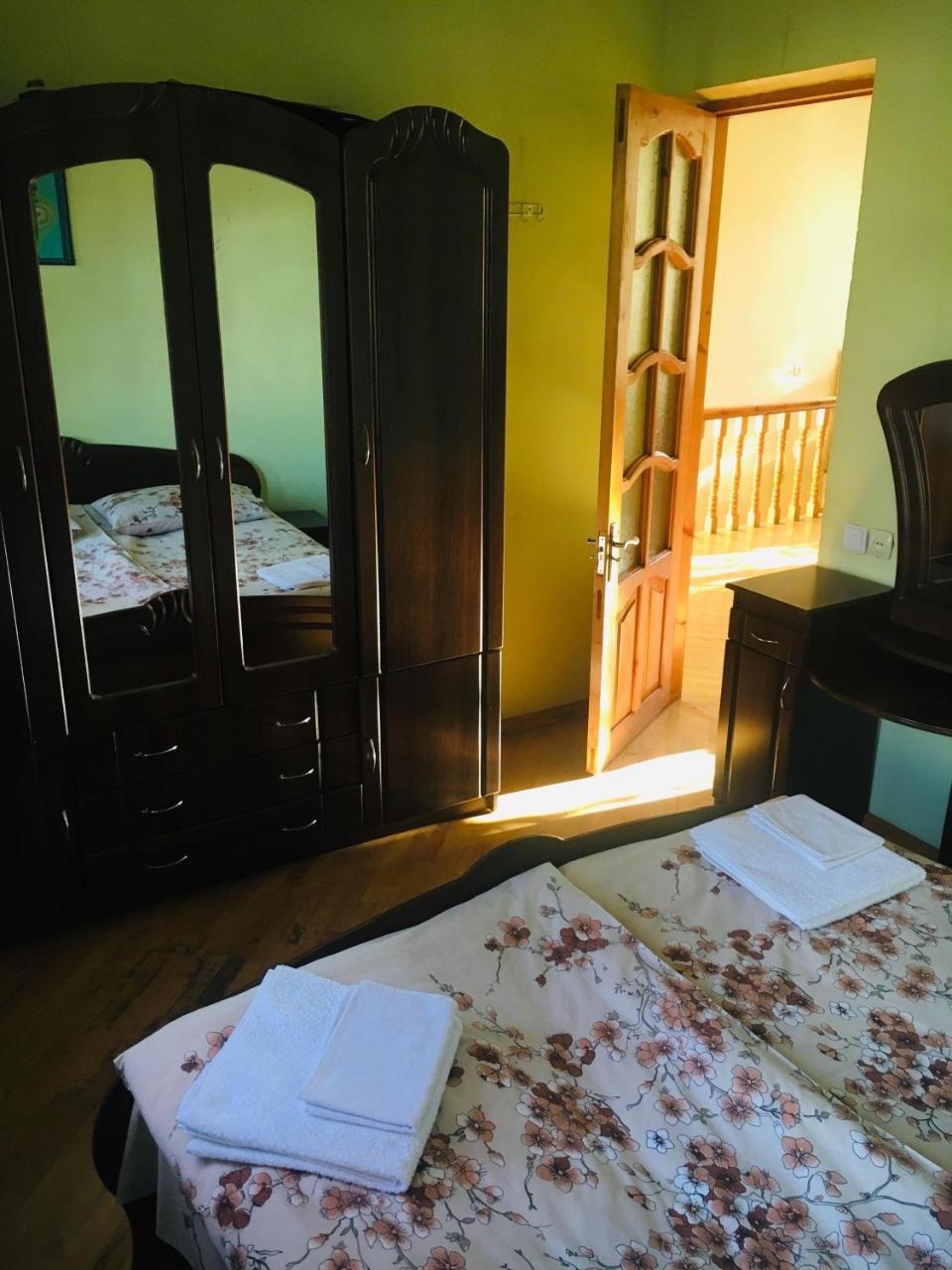 Old House Appartement Achaltsiche Buitenkant foto